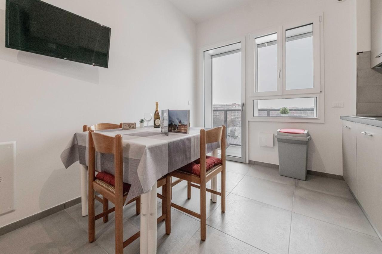 Realkasa Fiera District Flat Apartment Bologna Luaran gambar