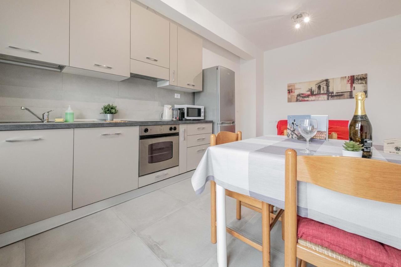 Realkasa Fiera District Flat Apartment Bologna Luaran gambar